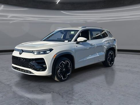 New 2026 Volkswagen Tiguan SEL R-Line AWD/4WD image 3