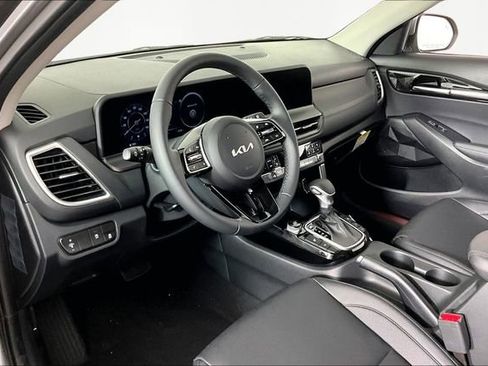 New 2026 Kia Seltos EX image 8