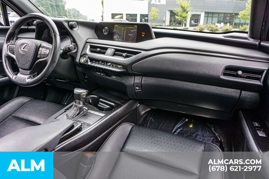 Used 2020 Lexus UX 200 w/ Accessory Package 2 FWD image 23