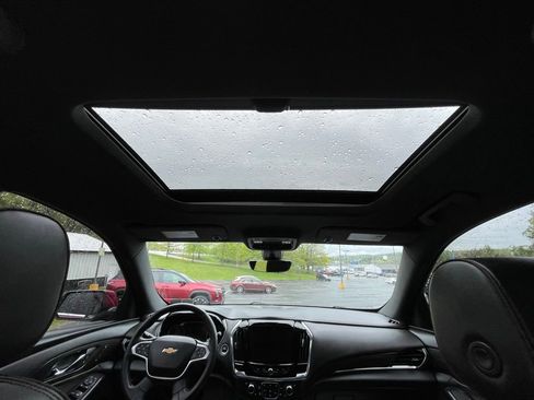 Used 2023 Chevrolet Traverse High Country w/ LPO, Floor Liner Package AWD/4WD image 28