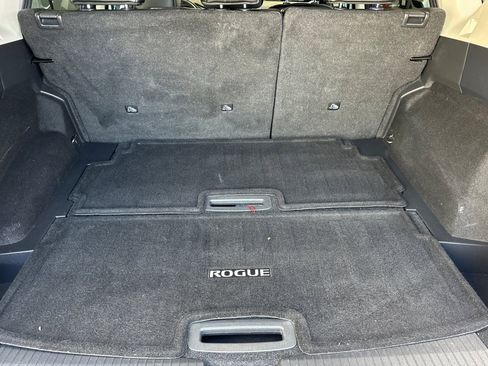 Used 2021 Nissan Rogue SL AWD/4WD image 17
