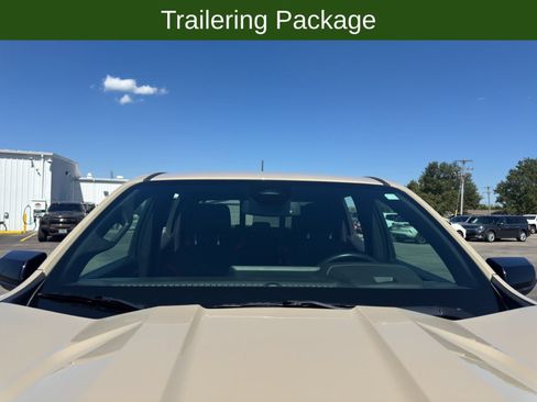 Used 2023 Chevrolet Colorado Z71 w/ Z71 Convenience Package 2 AWD/4WD image 24