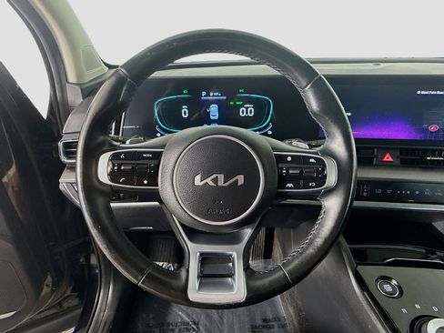 Used 2023 Kia Sportage EX AWD/4WD image 13