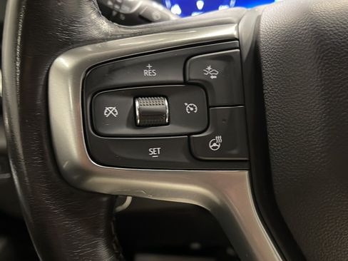 Used 2022 Chevrolet Silverado 1500 LT w/ LPO, Dark Essentials Package AWD/4WD image 6