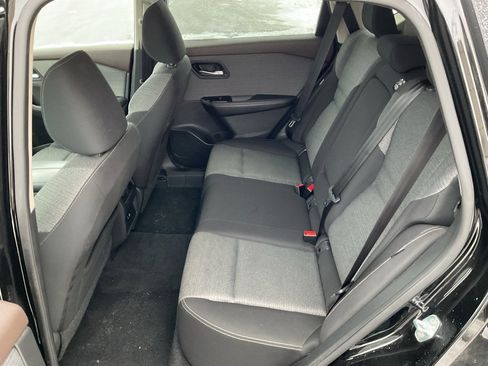 Used 2022 Nissan Rogue SV image 20