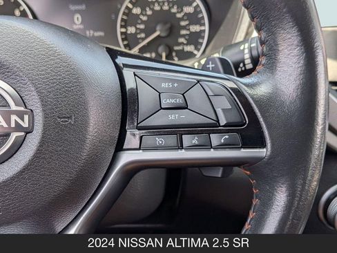 Used 2024 Nissan Altima 2.5 SR FWD image 18