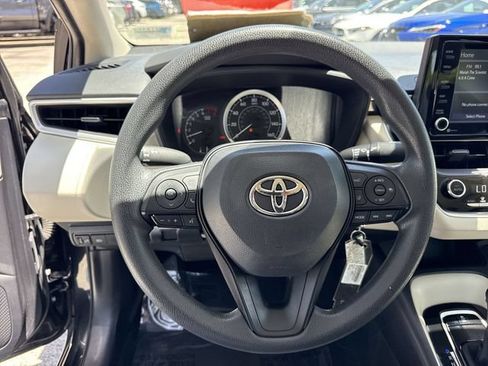 Used 2022 Toyota Corolla LE FWD image 14