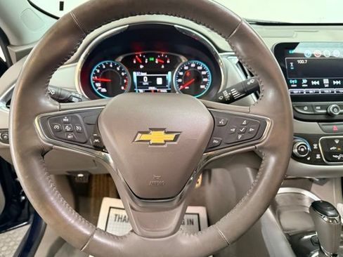 Used 2017 Chevrolet Malibu LT w/ Leather Package FWD image 24