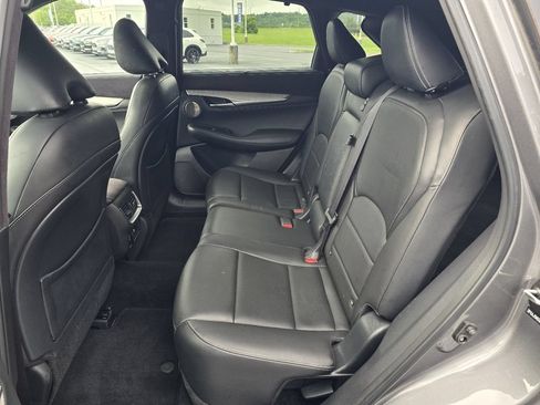 Used 2019 INFINITI QX50 Essential w/ Sensory Package AWD/4WD image 11