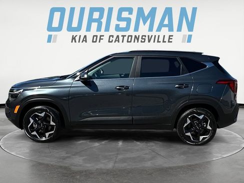 Used 2025 Kia Seltos EX AWD/4WD image 3