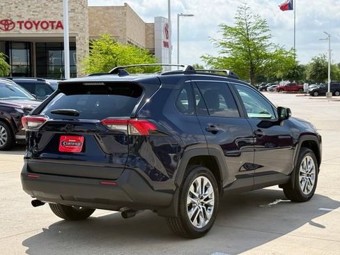 Used 2025 Toyota RAV4 XLE Premium image 5