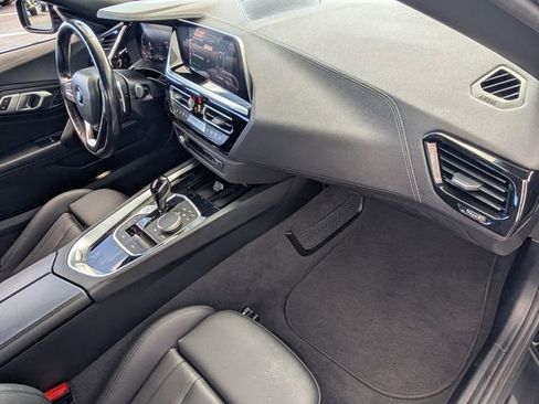 Used 2022 BMW Z4 sDrive30i w/ Driving Assistance Package image 14