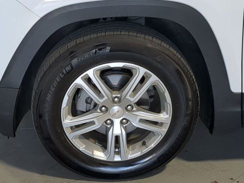 Used 2023 GMC Terrain SLE w/ Driver Convenience Package FWD image 14