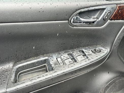 Used 2012 Chevrolet Impala LS image 12