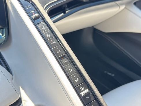 Used 2023 Chevrolet Corvette Stingray Premium Cpe w/ Z51 Performance Package image 22