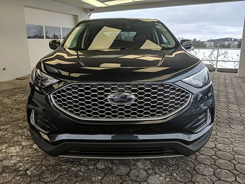 Certified 2024 Ford Edge SEL w/ Convenience Package image 2