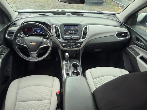 Used 2019 Chevrolet Equinox LT w/ Driver Convenience Package FWD image 16