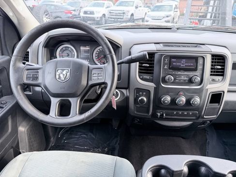 Used 2015 RAM 2500 Tradesman w/ Chrome Appearance Group AWD/4WD image 18