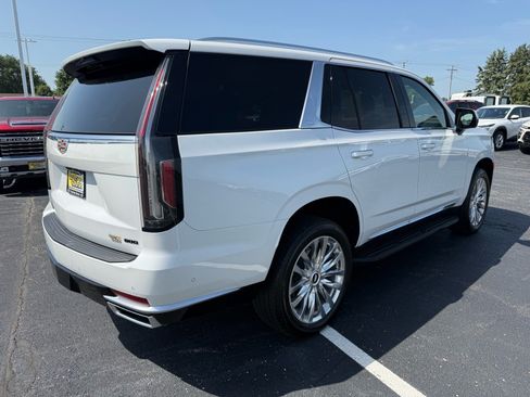 Used 2023 Cadillac Escalade Premium Luxury AWD/4WD image 5