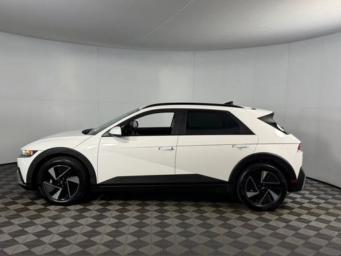Used 2025 Hyundai Ioniq 5 SEL image 9