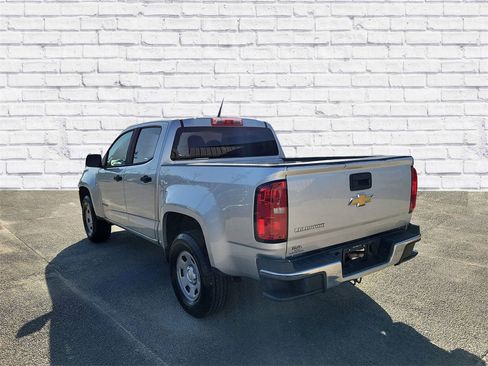 Used 2018 Chevrolet Colorado W/T w/ WT Convenience Package image 3