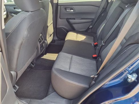 Used 2025 Nissan Rogue SV FWD image 23