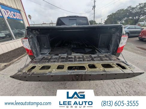 Used 2016 Nissan Titan Platinum Reserve RWD image 12
