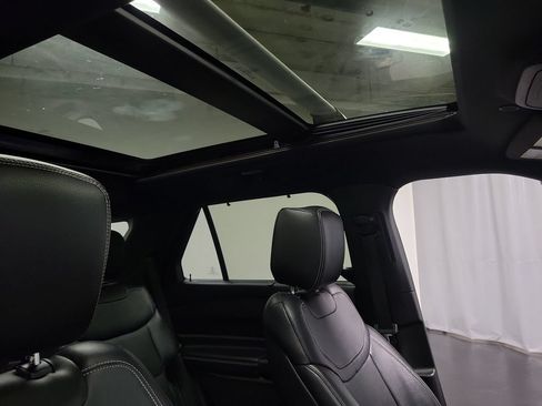 Used 2020 Ford Explorer ST w/ Premium Technology Package AWD/4WD image 40