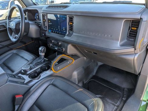 Used 2024 Ford Bronco Badlands AWD/4WD image 22