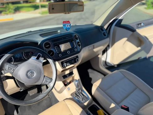 Used 2012 Volkswagen Tiguan S FWD image 6