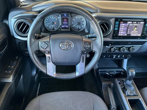 Used 2019 Toyota Tacoma TRD Sport w/ Exterior Package RWD image 14