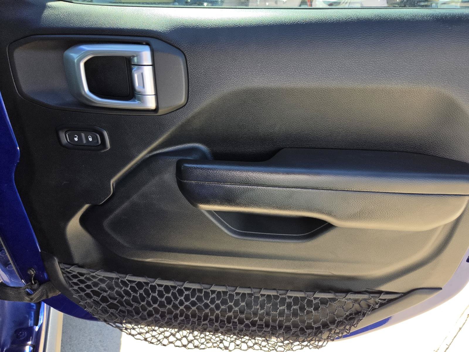 Used 2020 Jeep Wrangler Unlimited Sport AWD/4WD image 12