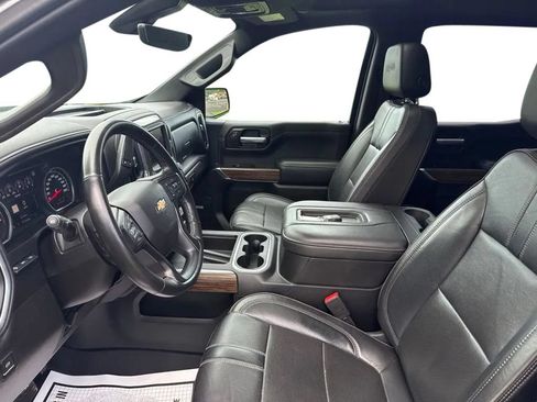 Used 2021 Chevrolet Silverado 1500 High Country w/ Technology Package AWD/4WD image 12