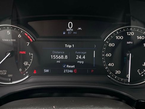 Used 2024 Cadillac XT5 Luxury w/ LPO, Floor Liner Package FWD image 17