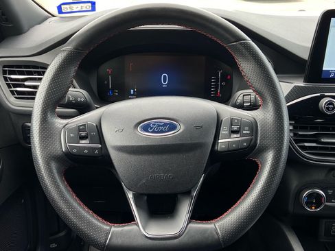 Used 2024 Ford Escape ST-Line FWD image 16