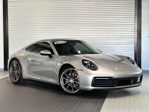 Certified 2024 Porsche 911 Carrera RWD image 7
