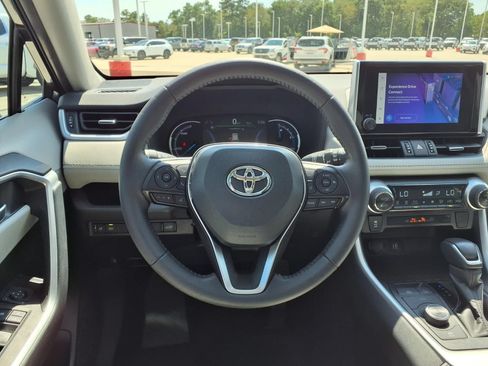 Certified 2025 Toyota RAV4 XLE Premium AWD/4WD image 17