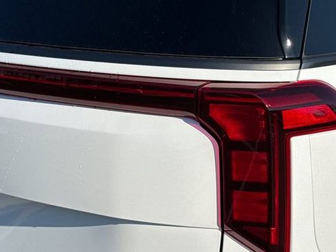 New 2026 Kia Carnival SX image 35