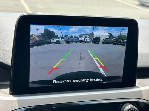 Used 2022 Ford Escape SE w/ Convenience Package FWD image 5