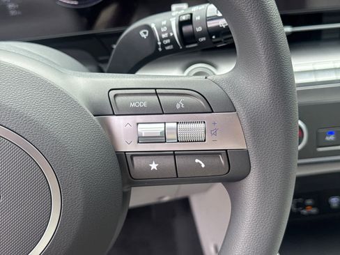 New 2026 Hyundai Kona SE image 14