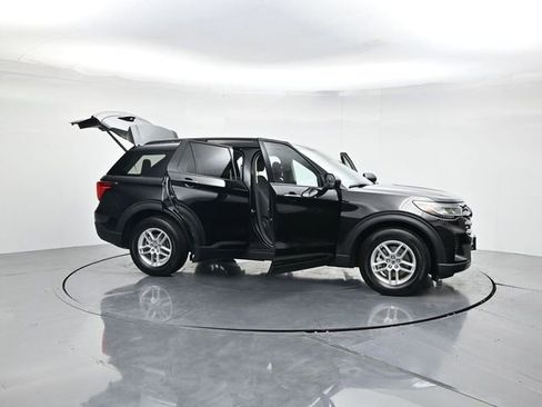 New 2026 Ford Explorer Active RWD image 51