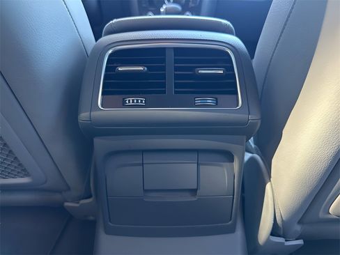 Used 2016 Audi Q5 2.0T Premium image 54