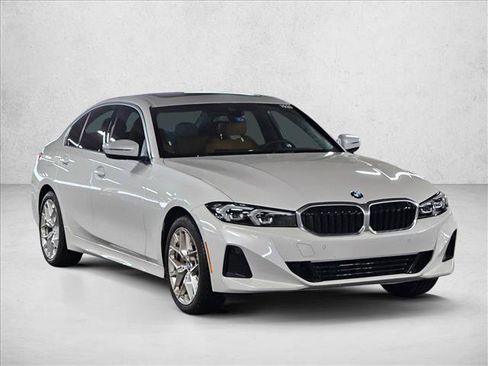 Certified 2025 BMW 330i Sedan w/ Convenience Package image 3