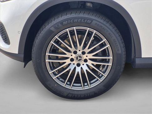 Used 2026 Mercedes-Benz GLC 300 image 9