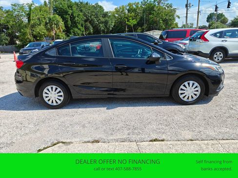 Used 2017 Chevrolet Cruze LS image 6