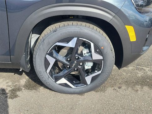 New 2026 Kia Seltos S image 39