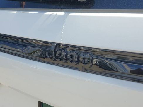 New 2026 Jeep Grand Cherokee Limited AWD/4WD image 7