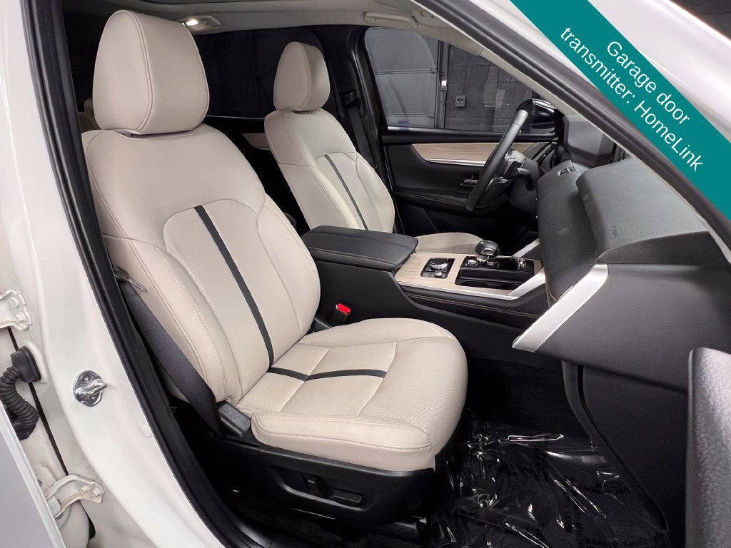 Used 2025 MAZDA CX-90 Plug-In Hybrid w/Premium Sport AWD/4WD image 8