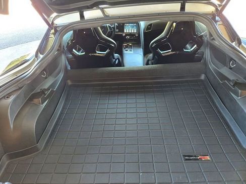 Used 2017 Chevrolet Corvette Stingray w/ 3LT Preferred Equipment Group image 17