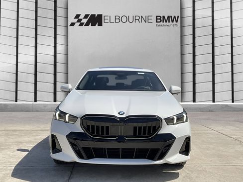 New 2026 BMW 540i xDrive w/ M Sport Package image 2